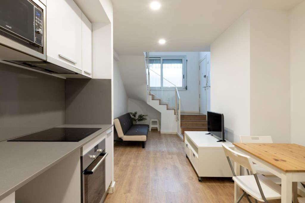 Apartment Live Camp Nou Оспиталет-де-Льобрегат Экстерьер фото