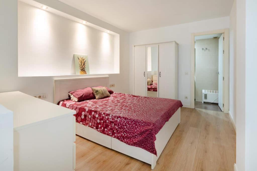 Apartment Live Camp Nou Оспиталет-де-Льобрегат Экстерьер фото